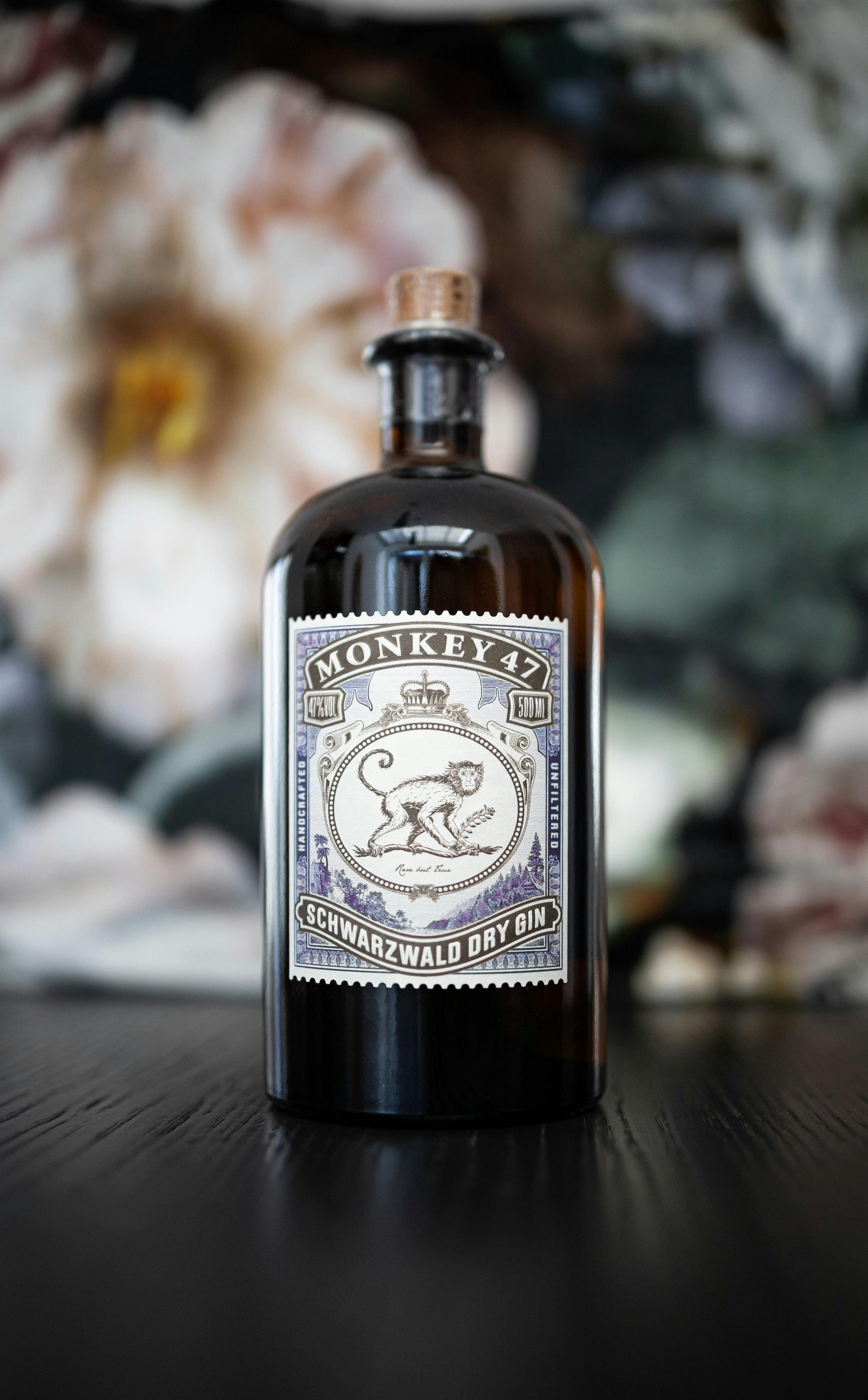 black-forest-distillers-monkey-47-is01